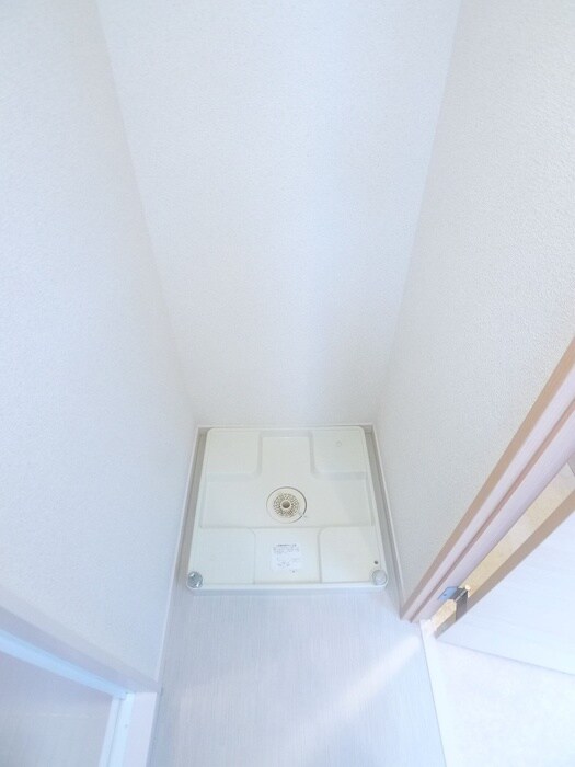 物件内観写真15　(洗濯機置場)