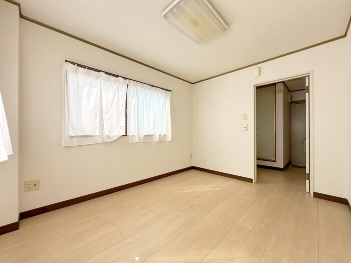 物件内観写真8　(居室)