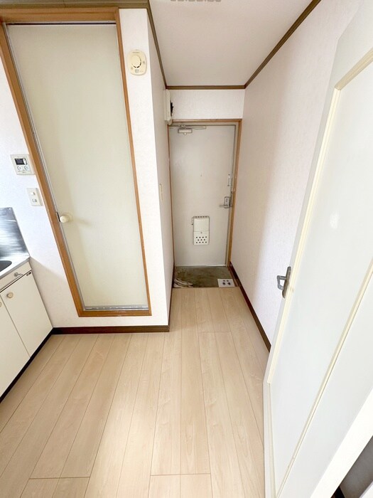 物件内観写真15　(廊下)