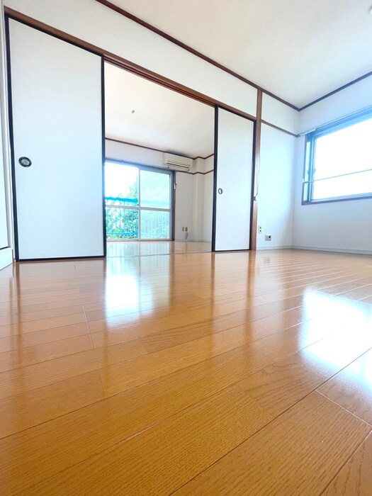 物件内観写真10　(居室)