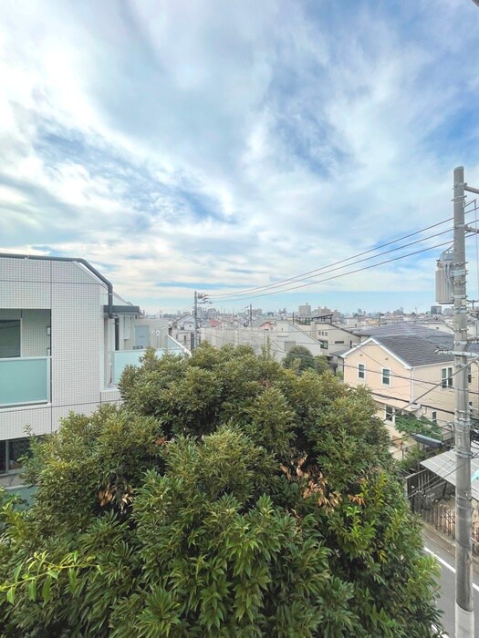 物件内観写真20　(室内からの展望)