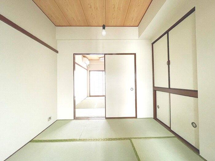 物件内観写真8　(居室)