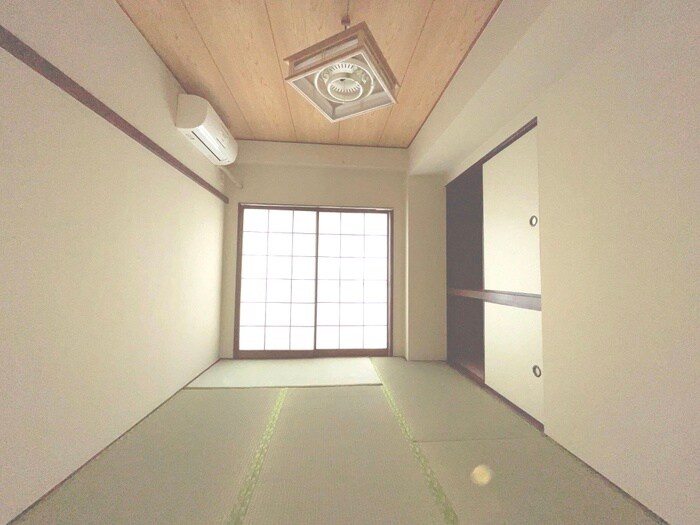 物件内観写真10　(居室)