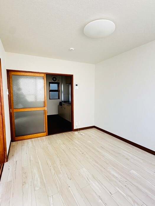 物件内観写真10　(居室)