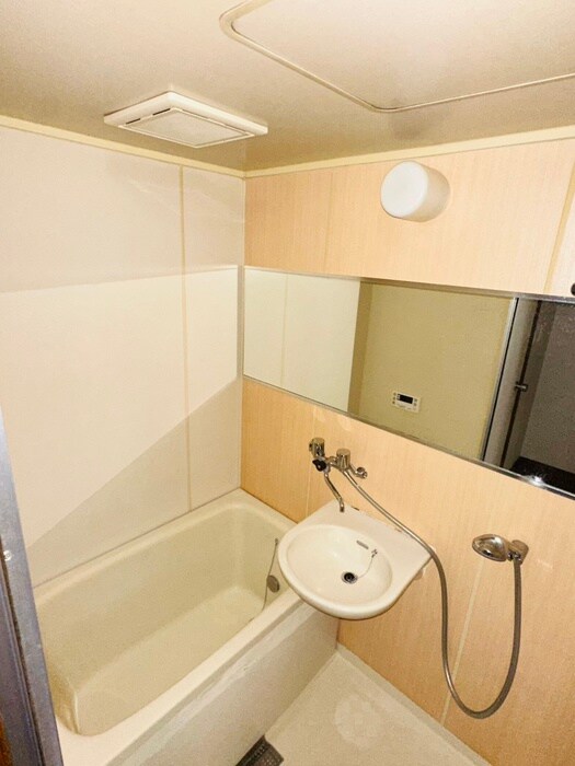 物件内観写真12　(バス／シャワールーム等)