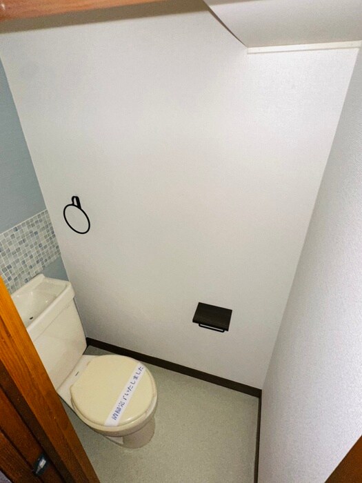 物件内観写真13　(トイレ)