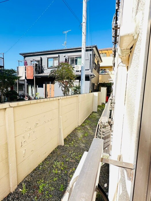 物件内観写真15　(室内からの展望)