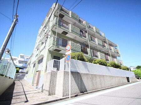 バッハスホフ市ヶ尾外観写真