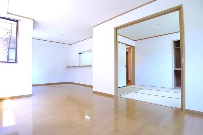 物件内観写真7　(居室)