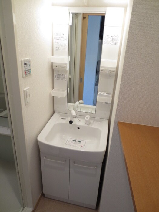 物件内観写真10　(洗面)