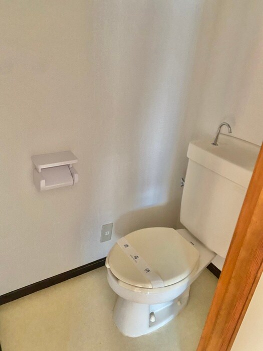 物件内観写真11　(トイレ)