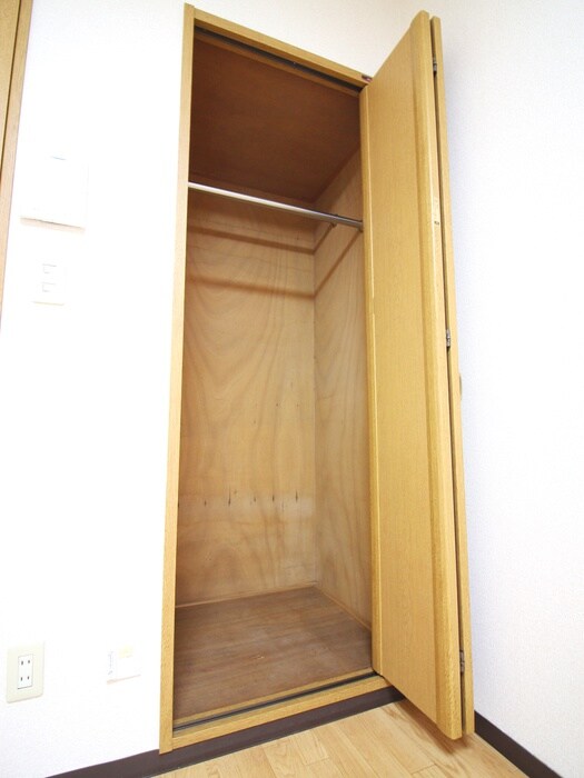 物件内観写真11　(収納)