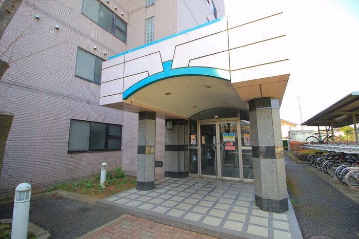 物件外観写真5　(エントランス部分)