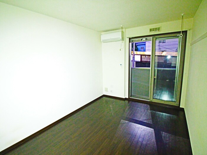 物件内観写真13　(居室)