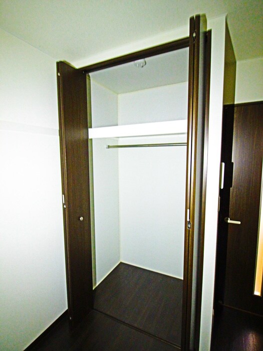 物件内観写真21　(収納)