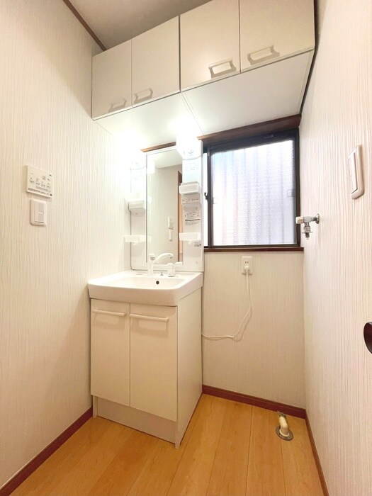 物件内観写真18　(洗濯機置場)