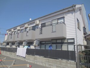 ロイヤルヒルズ外観写真