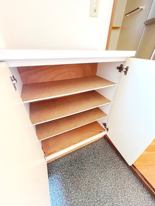 物件内観写真15　(靴箱)