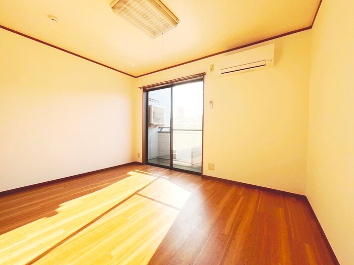 物件内観写真21　(居室)