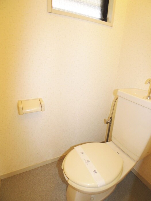 物件内観写真14　(トイレ)