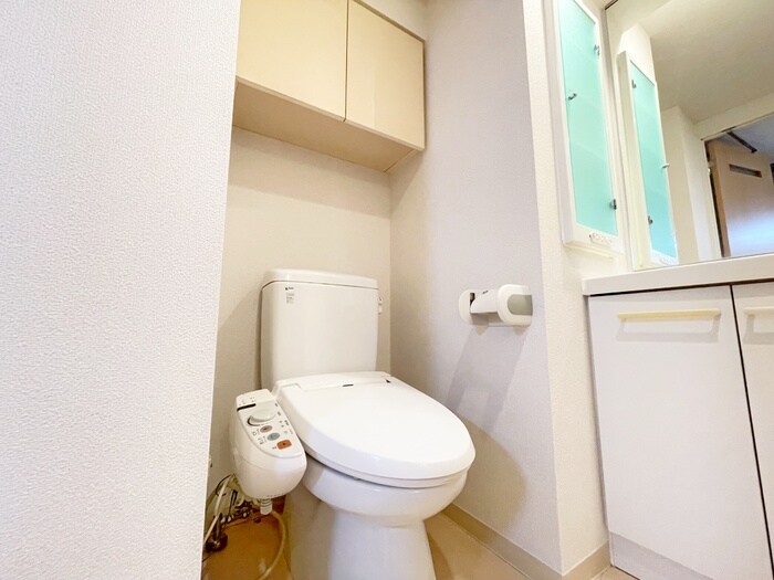 物件内観写真14　(トイレ)