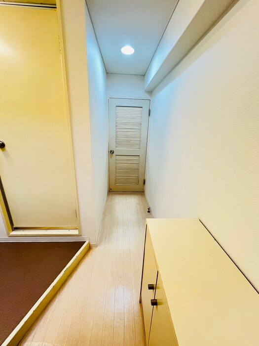 物件内観写真18　(廊下)