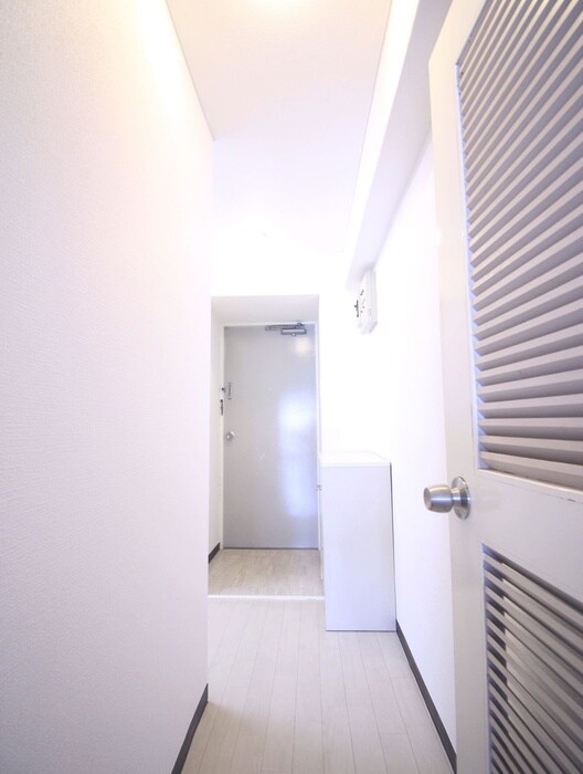 物件内観写真19　(廊下)