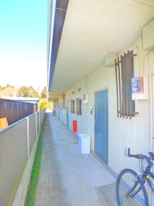 物件外観写真5　(エントランス部分)