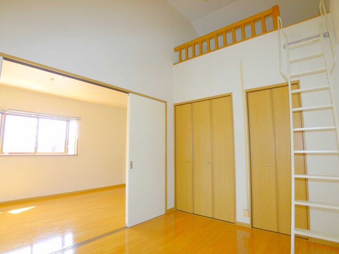 物件内観写真11　(居室)