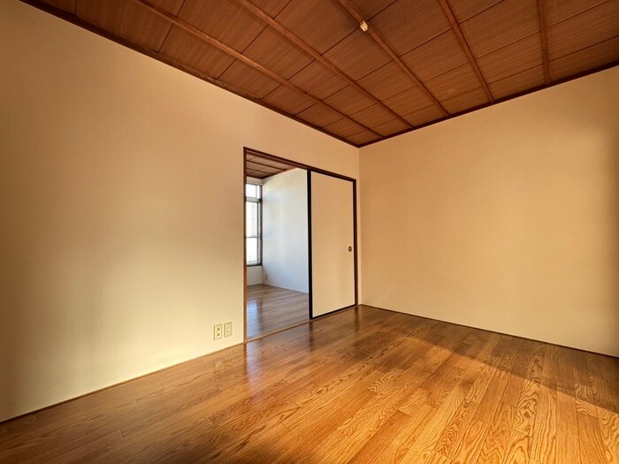 物件内観写真10　(居室)