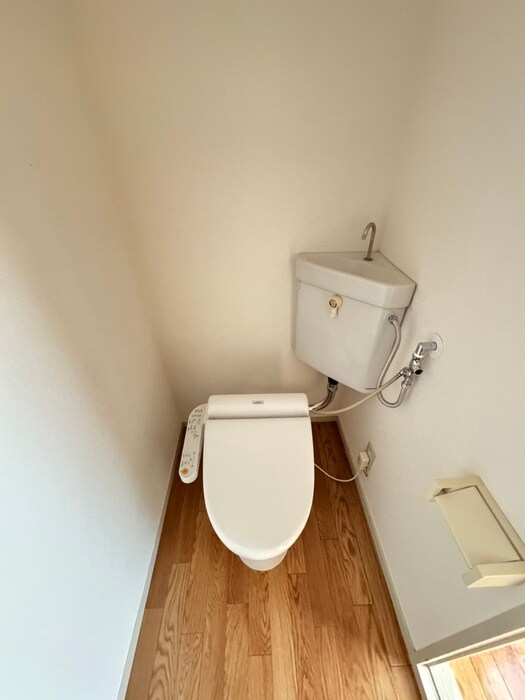 物件内観写真16　(トイレ)