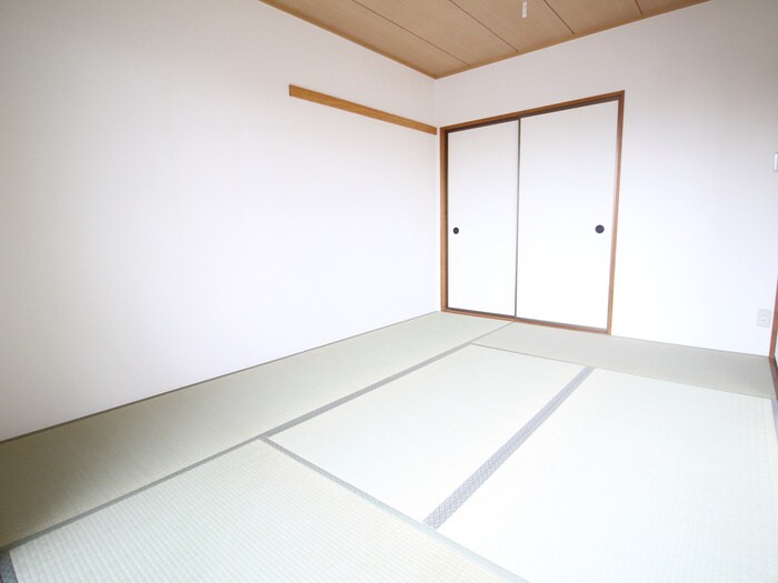 物件内観写真7　(居室)