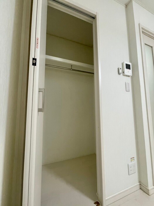 物件内観写真6　(収納)