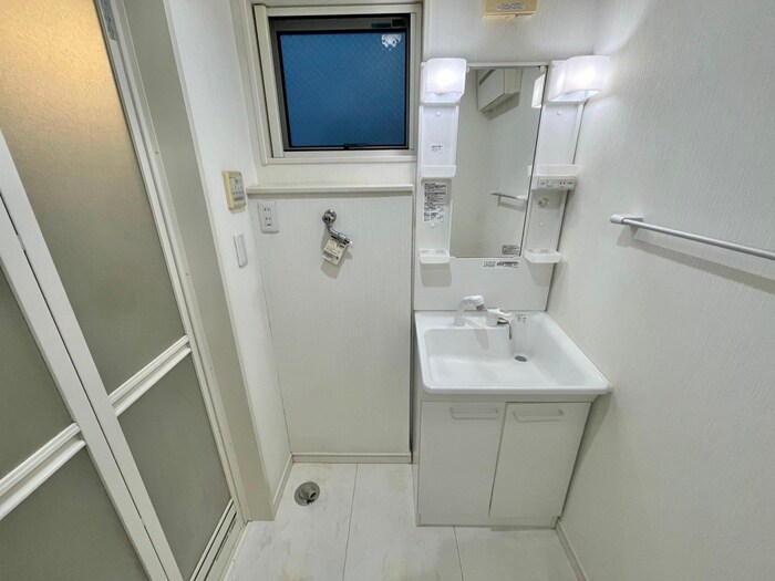 物件内観写真9　(洗面)