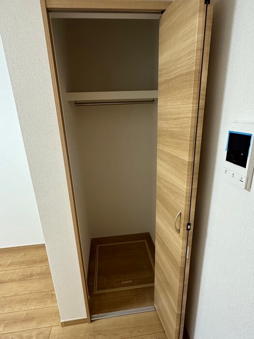 物件内観写真13　(収納)