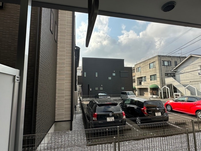 物件内観写真15　(室内からの展望)