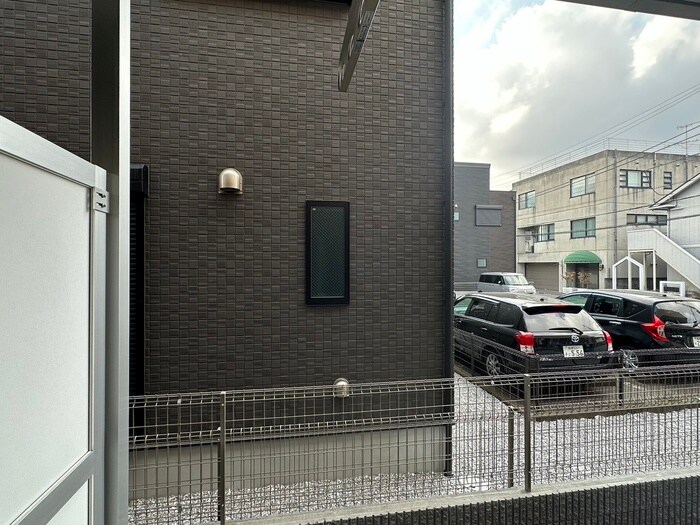 物件内観写真16　(室内からの展望)