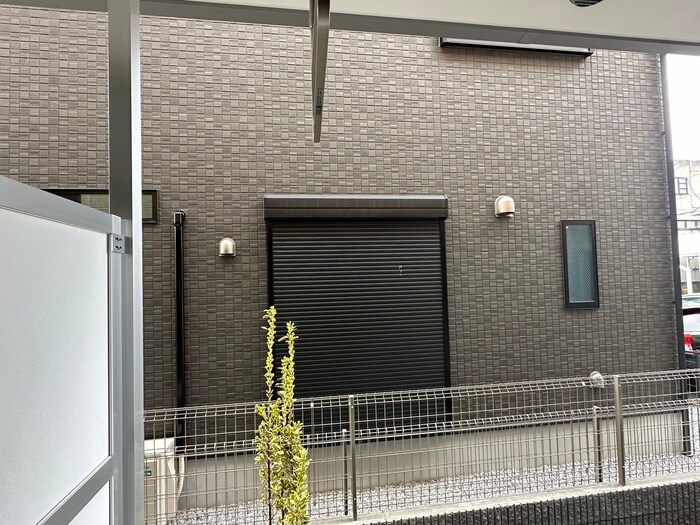 物件内観写真16　(室内からの展望)