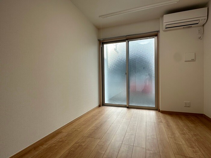 物件内観写真19　(居室)