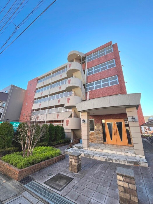 物件外観写真5　(エントランス部分)