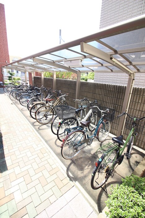 物件外観写真6　(駐輪場)
