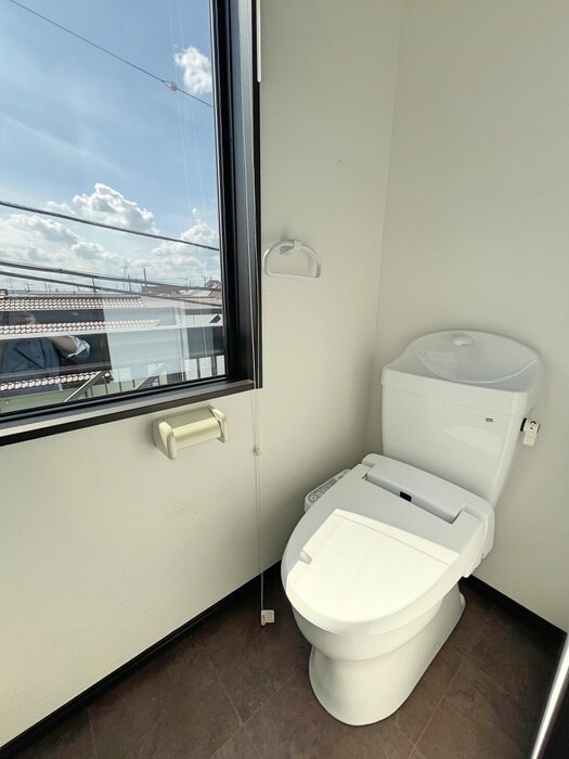 物件内観写真16　(トイレ)