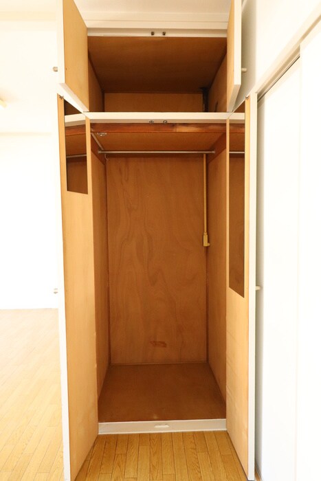 物件内観写真16　(収納)