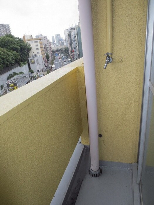 物件内観写真18　(洗濯機置場)