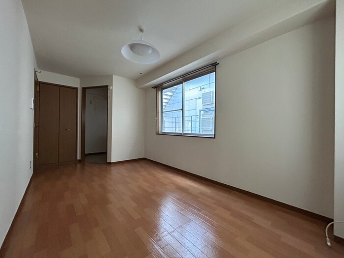 物件内観写真10　(居室)