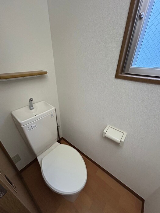 物件内観写真15　(トイレ)