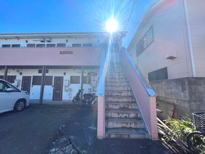 物件外観写真5　(エントランス部分)