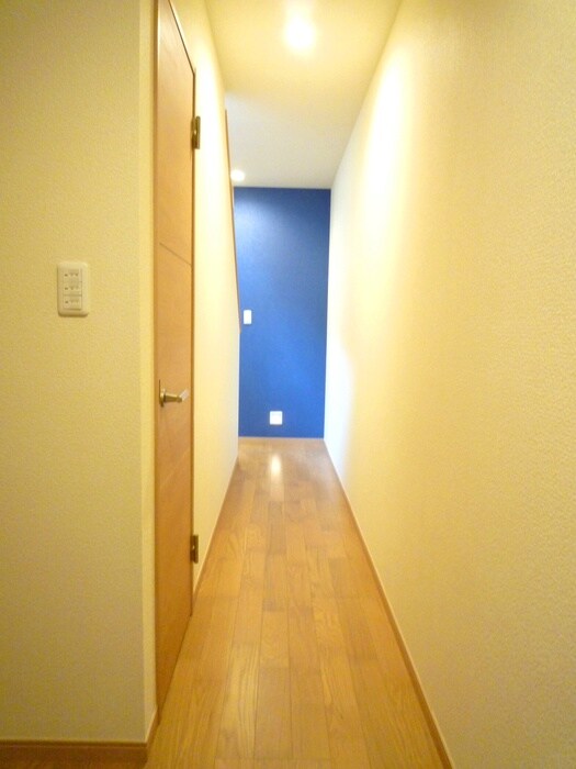 物件内観写真12　(廊下)