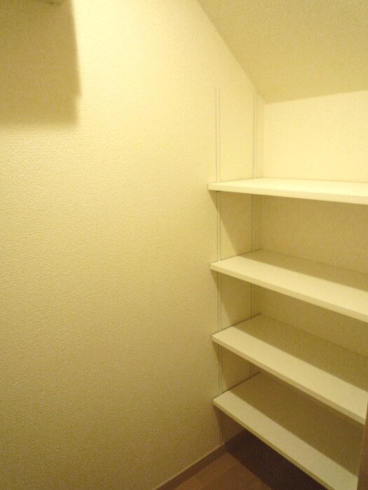 物件内観写真18　(靴箱)