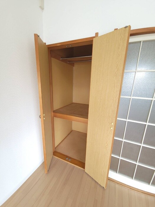 物件内観写真12　(収納)